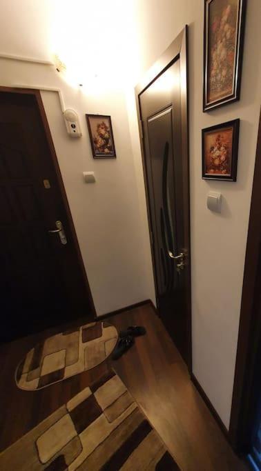 Sweet Home & Liliana Tecuci Екстериор снимка