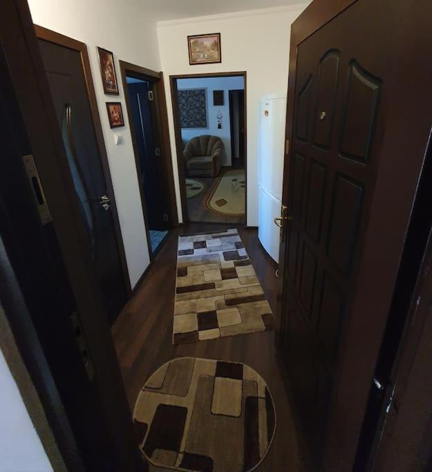 Sweet Home & Liliana Tecuci Екстериор снимка